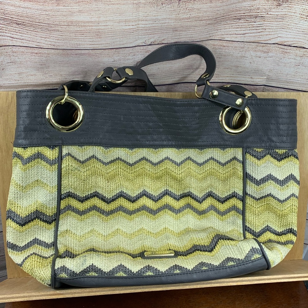 Steve Madden Large Chevron Bucket Bag - Picture 1 of 7